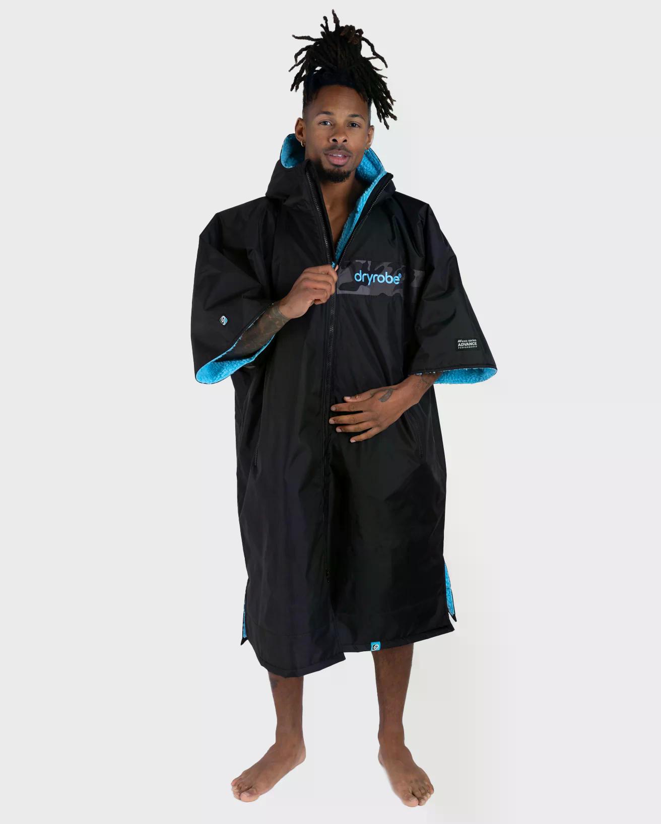 DRYROBE Advance Short Sleeve Schwarz Camo Blau M unisex wetterfester Kurzarm Outdoor-Umkleidemantel