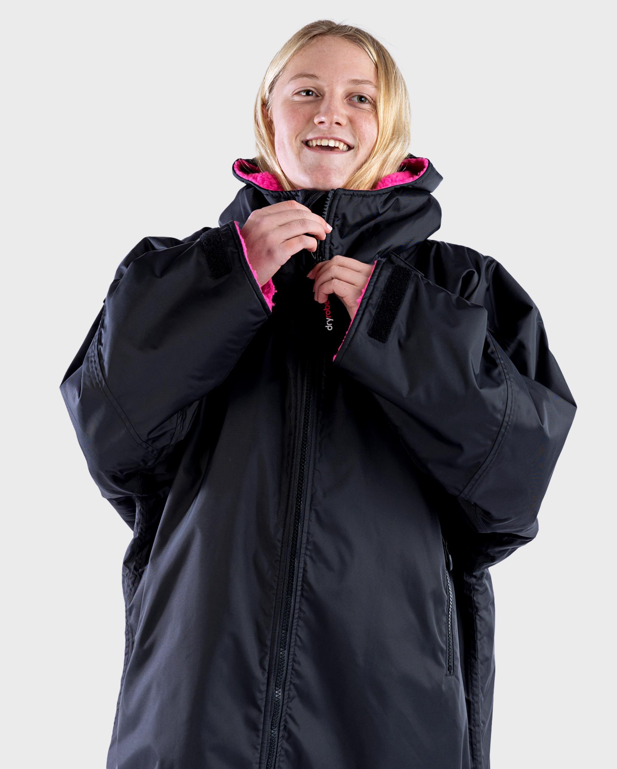 DRYROBE Advance Long Sleeve KIDS SchwarzPink 10-13 wasserdichter unisex Outdoor-Umkleidemantel